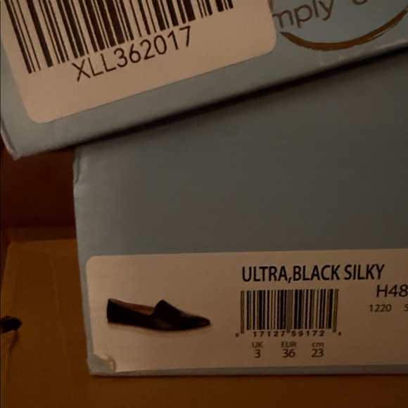 Life Stride Ultra Black Silky Slip-On Loafers